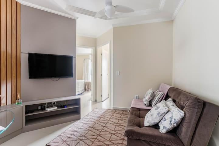 Self Check-in Wi-fi , 2 Garagens, Home-officce, Ar Quente E Frio Apartamento