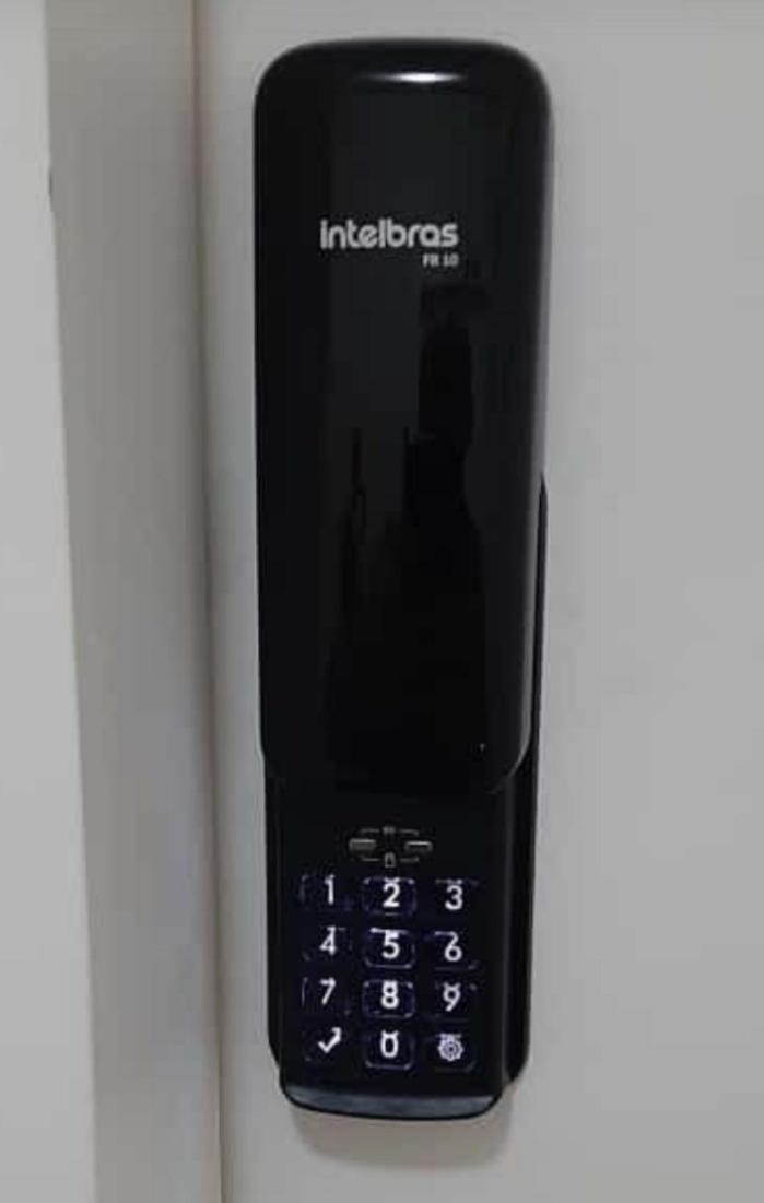 Self Check-in Wi-fi , 2 Garagens, Home-officce, Ar Quente E Frio Apartamento Florianópolis