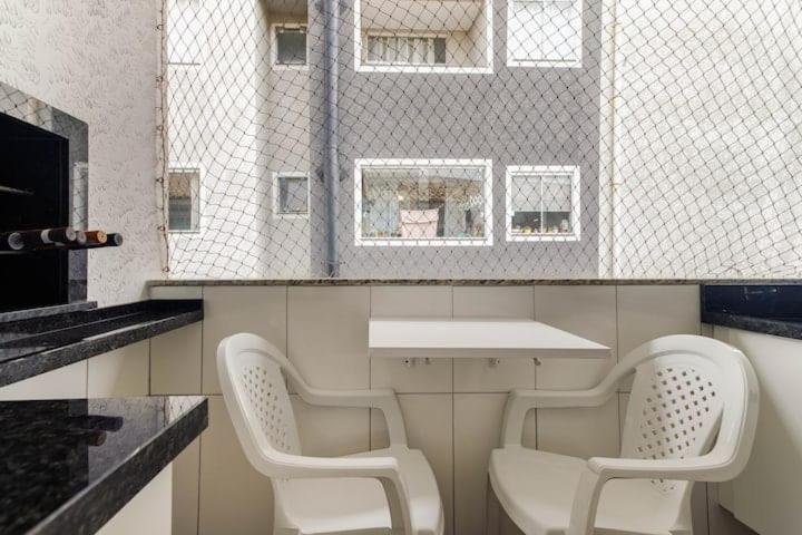 Self Check-in Wi-fi , 2 Garagens, Home-officce, Ar Quente E Frio * Florianopolis